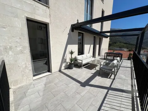 Rent, one bedroom apartment, 83m², Bečići, Budva - image 3