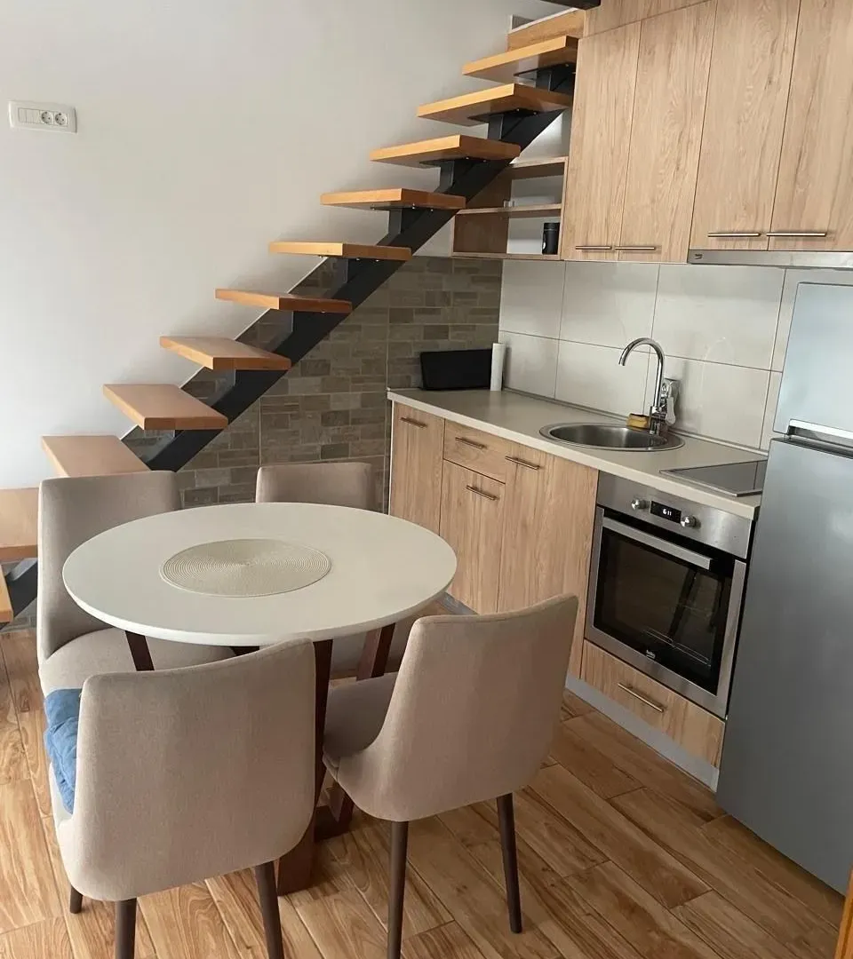 Rent, one bedroom apartment, 45m², Centar, Tivat