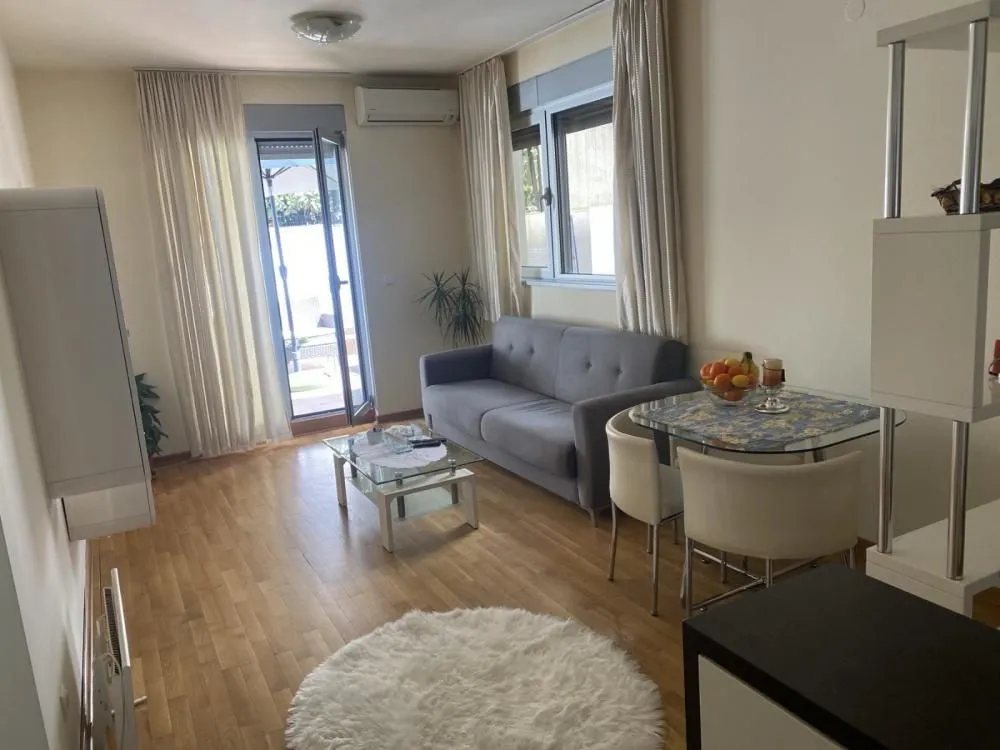Izdavanje, jednosoban stan, 42m², Bulbulder, Zvezdara Sve Podlokacije