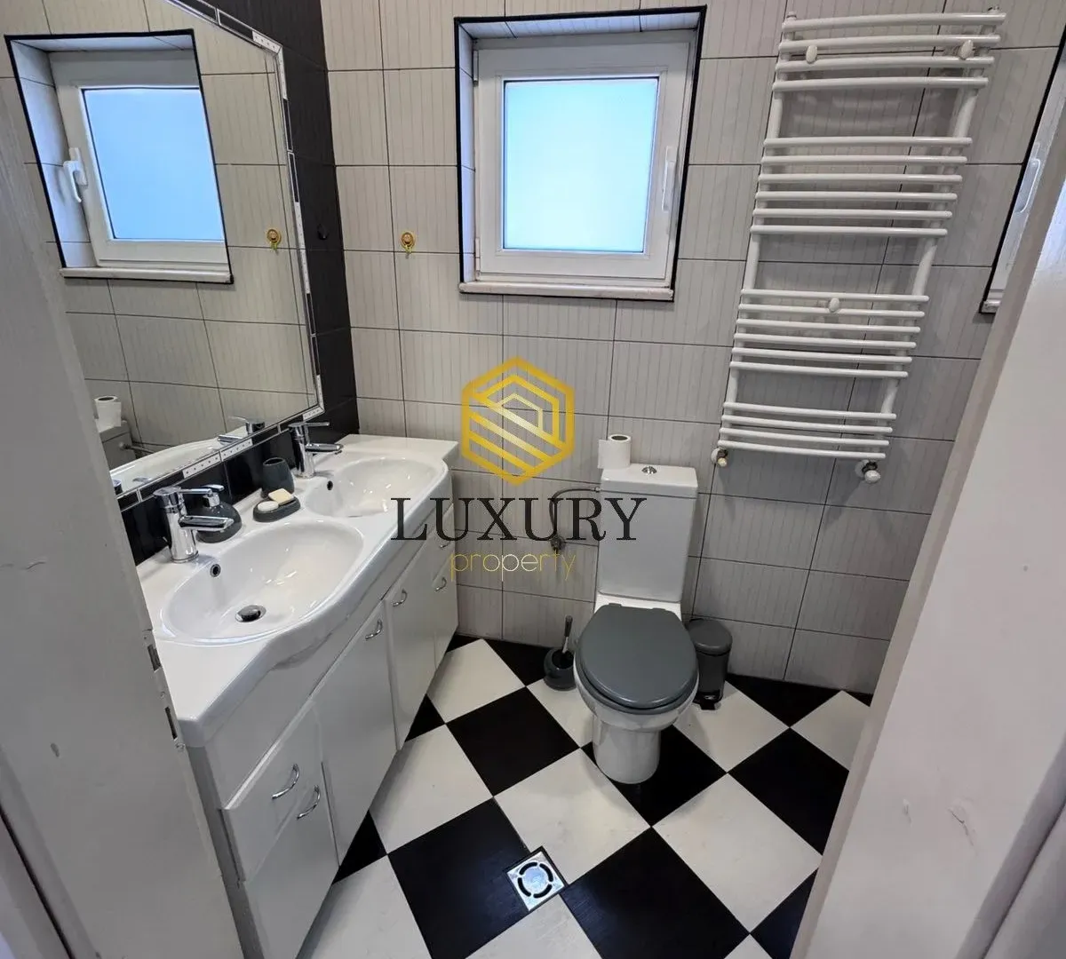 Rent, house, 330m², Zeta, Podgorica