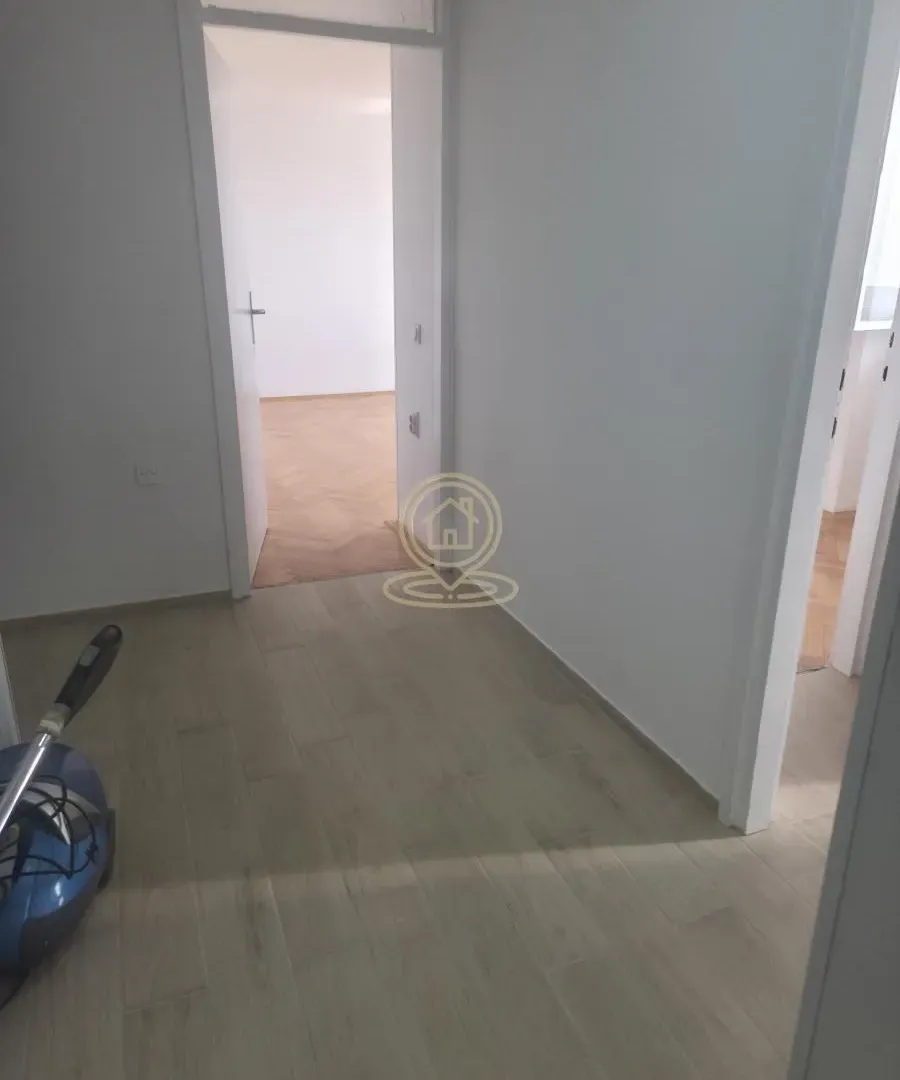 Prodaja, trosoban stan, 75m², Medijana, Niš