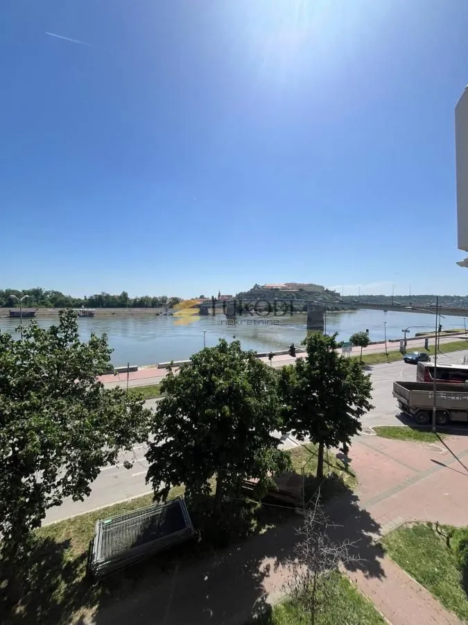 Prodaja, trosoban stan, 91m², Kej, Novi Sad Sve Podlokacije