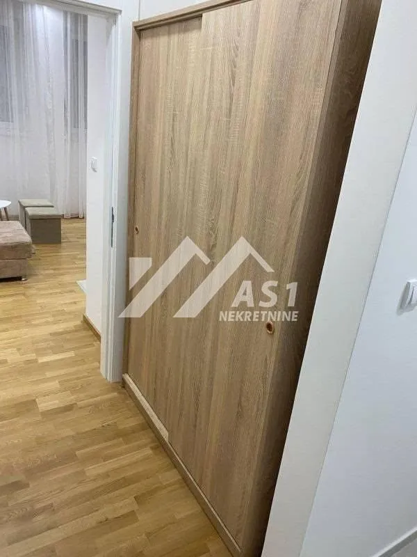 Izdavanje, dvosoban stan, 42m², Petrovaradin, Novi Sad