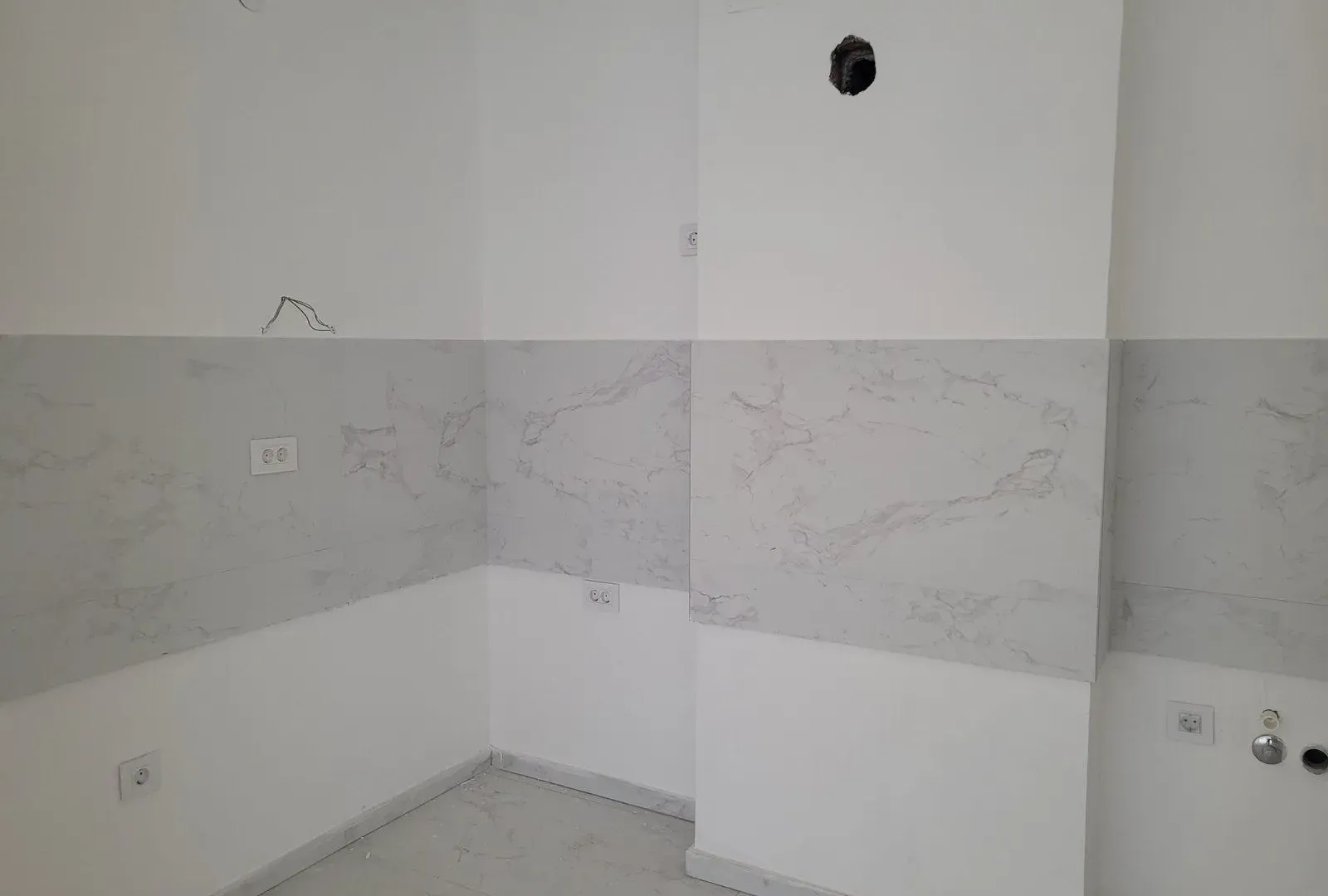 Prodaja, četvorosoban stan, 87m², Bulevar patrijarha Pavla, Novi Sad Sve Podlokacije