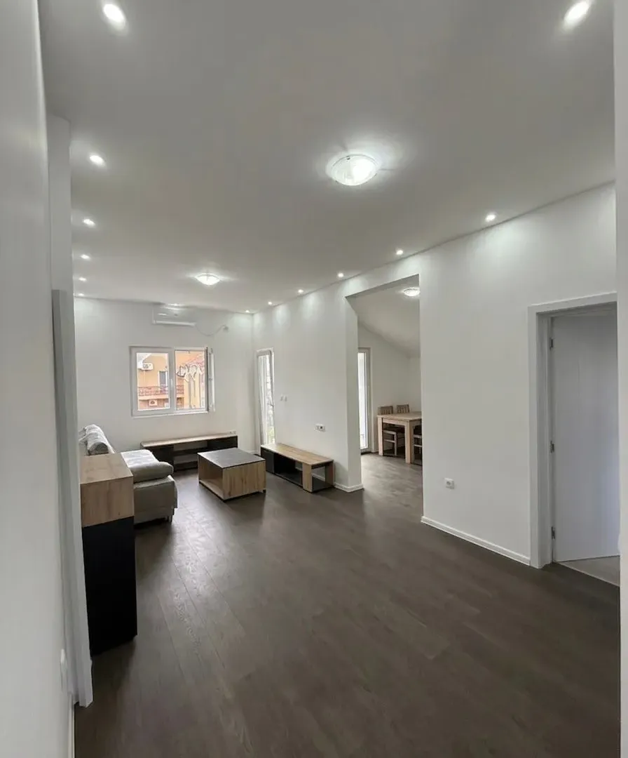 Rent, house, 180m², Palilula Sve Podlokacije, Beograd