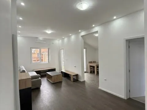 Rent, house, 180m², Palilula Sve Podlokacije, Beograd - image 12