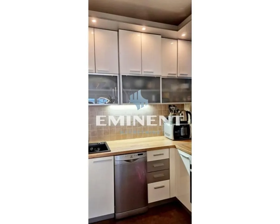 Izdavanje, dvosoban stan, 54m², Crveni Krst, Beograd