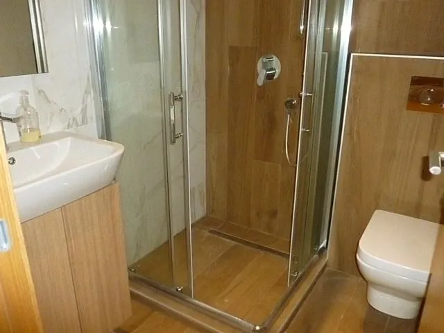 Izdavanje, trosoban stan, 77m², Stari grad, Novi Sad