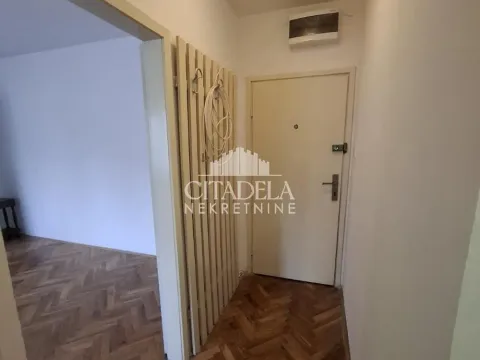 Izdavanje, trosoban stan, 78m², Kanarevo Brdo, Beograd - image 8