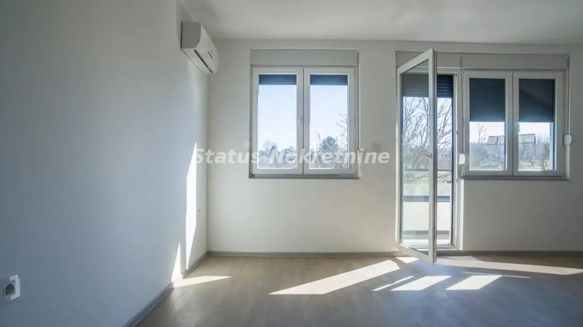 Prodaja, trosoban stan, 78m², Petrovaradin, Novi Sad