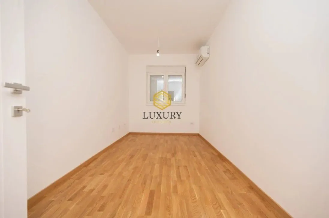 Prodaja, dvosoban stan, 65m², Stari Aerodrom, Podgorica