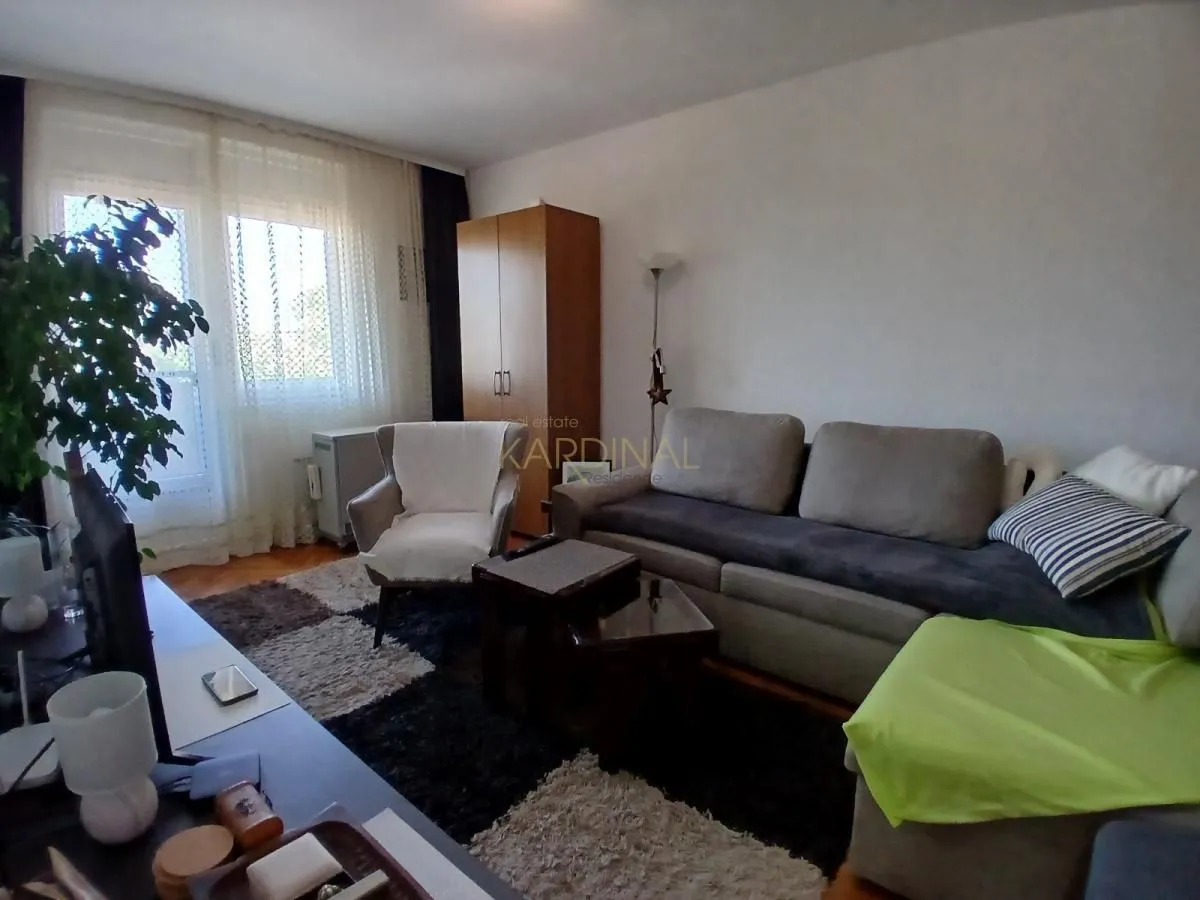 Prodaja, dvosoban stan, 66m², Centar, Jagodina