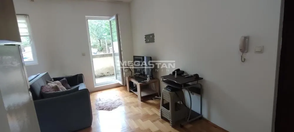 Prodaja, jednosoban stan, 40m², Karaburma, Palilula Sve Podlokacije