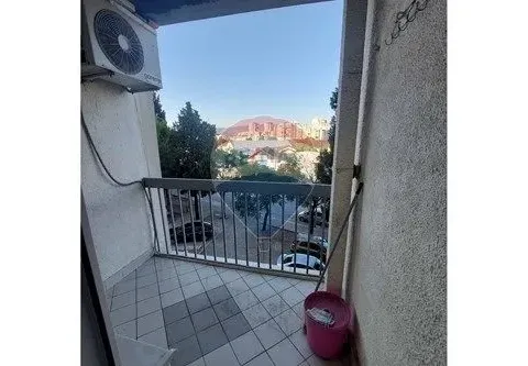 Izdavanje, trosoban stan, 96m², Tuški Put, Podgorica - image 4