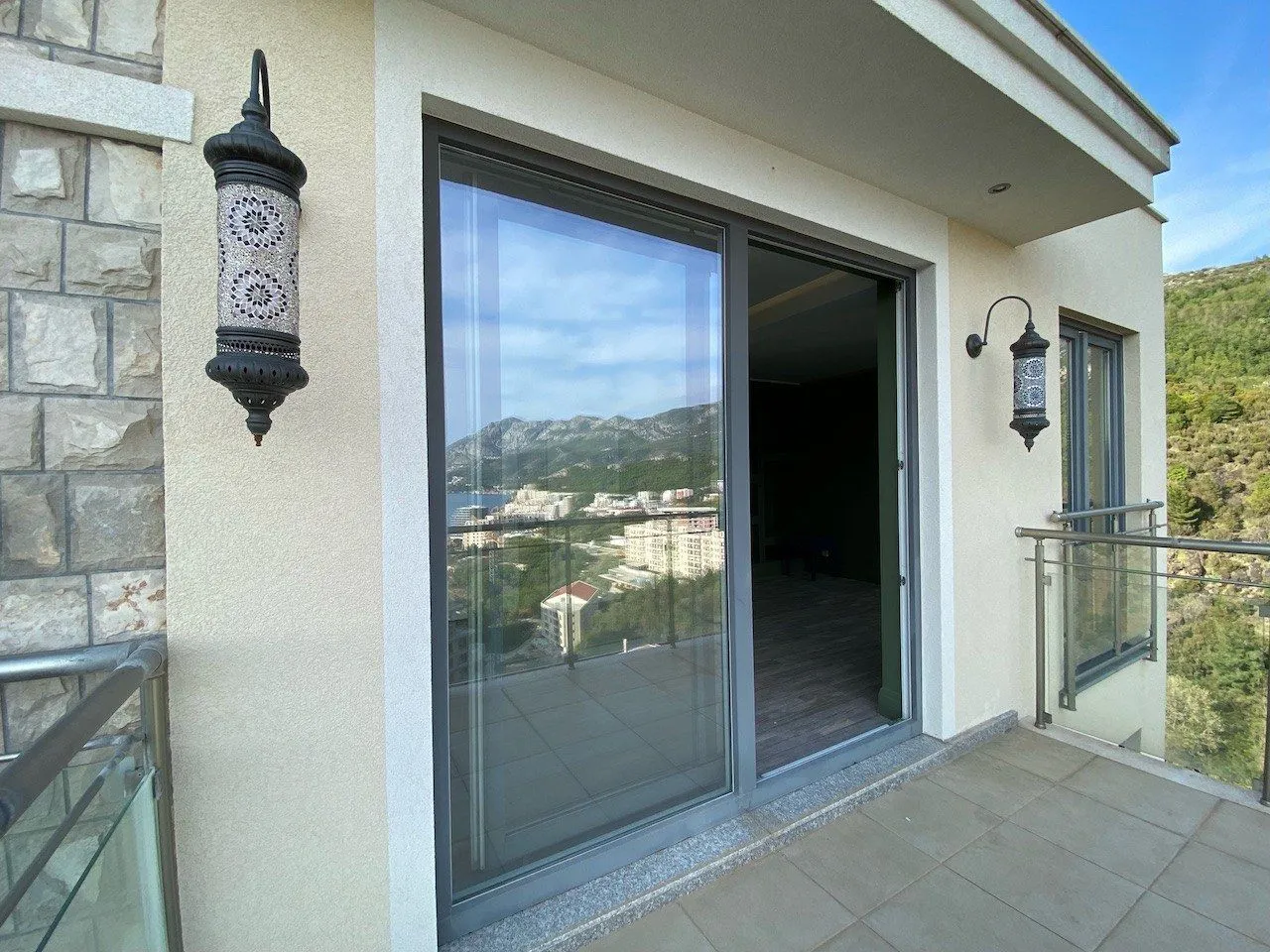 Sale, two bedroom apartment, 131m², Kamenovo, Budva
