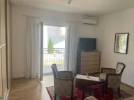 Izdavanje, trosoban stan, 87m², Seljanovo, Tivat - image 9