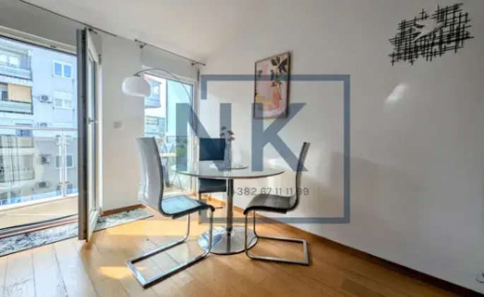 Izdavanje, jednosoban stan, 50m², Blok 9, Podgorica