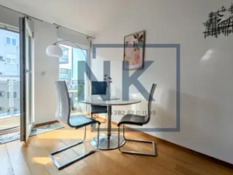 Izdavanje, jednosoban stan, 50m², Blok 9, Podgorica