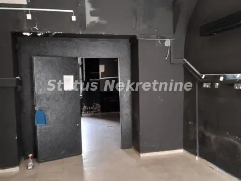 Izdavanje, poslovni prostor, 150m², Centar, Novi Sad - image 3