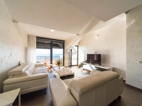 Prodaja, jednosoban stan, 63m², Podgorica, Crna Gora