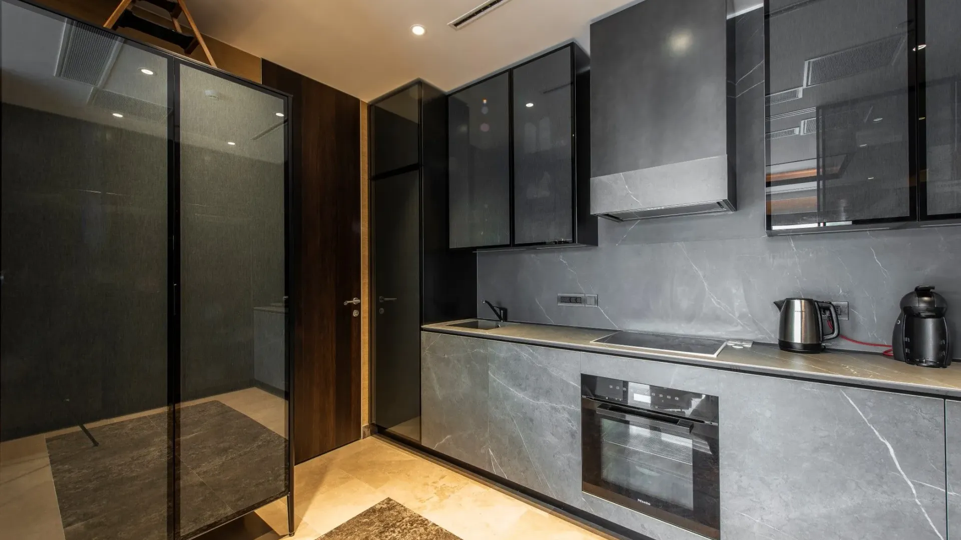 Sale, four bedroom apartment, 500m², Đuraševići, Tivat
