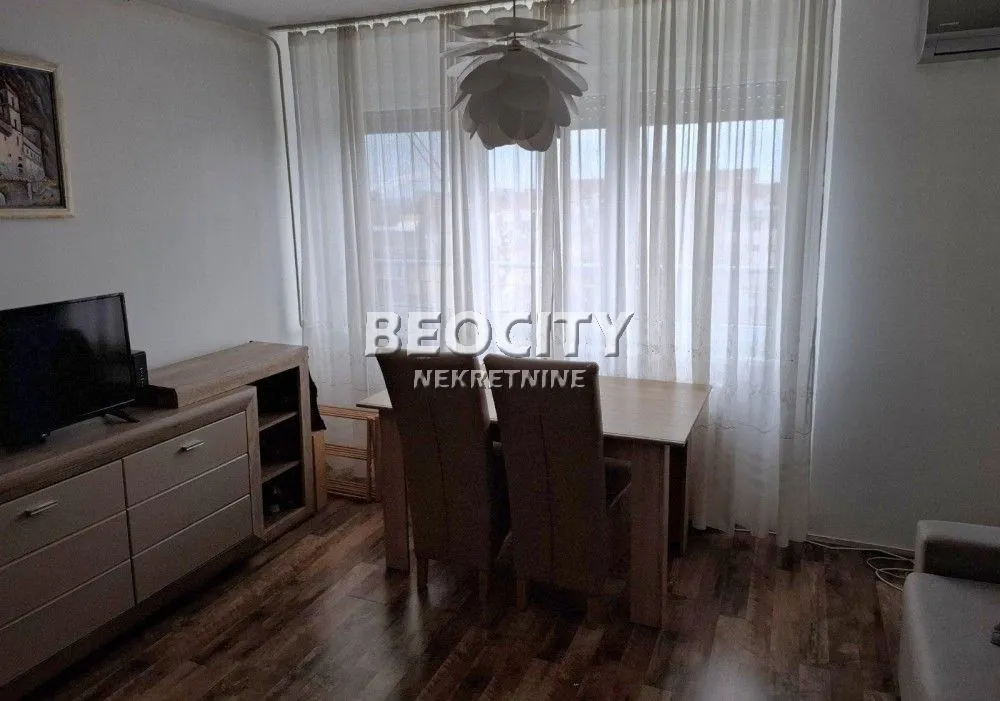 Izdavanje, stan, 35m², Stari grad, Novi Sad