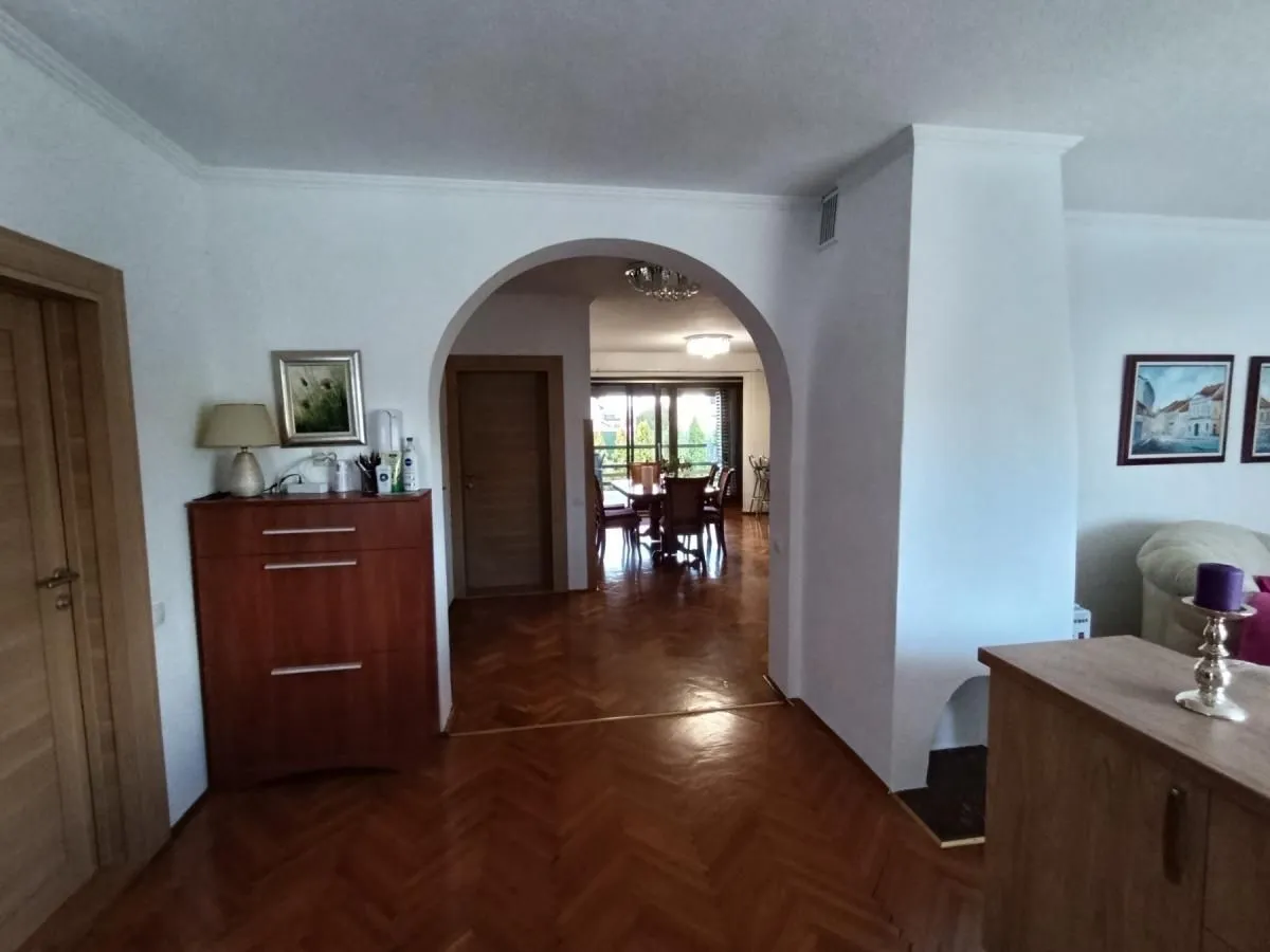 Prodaja, kuća, 333m², Veternik, Novi Sad Sve Podlokacije