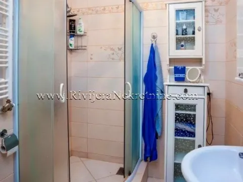 Prodaja, trosoban stan, 220m², Dobrota, Kotor - image 11