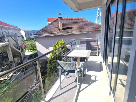 Izdavanje, stan, 64m², Tivat, Crna Gora - image 4
