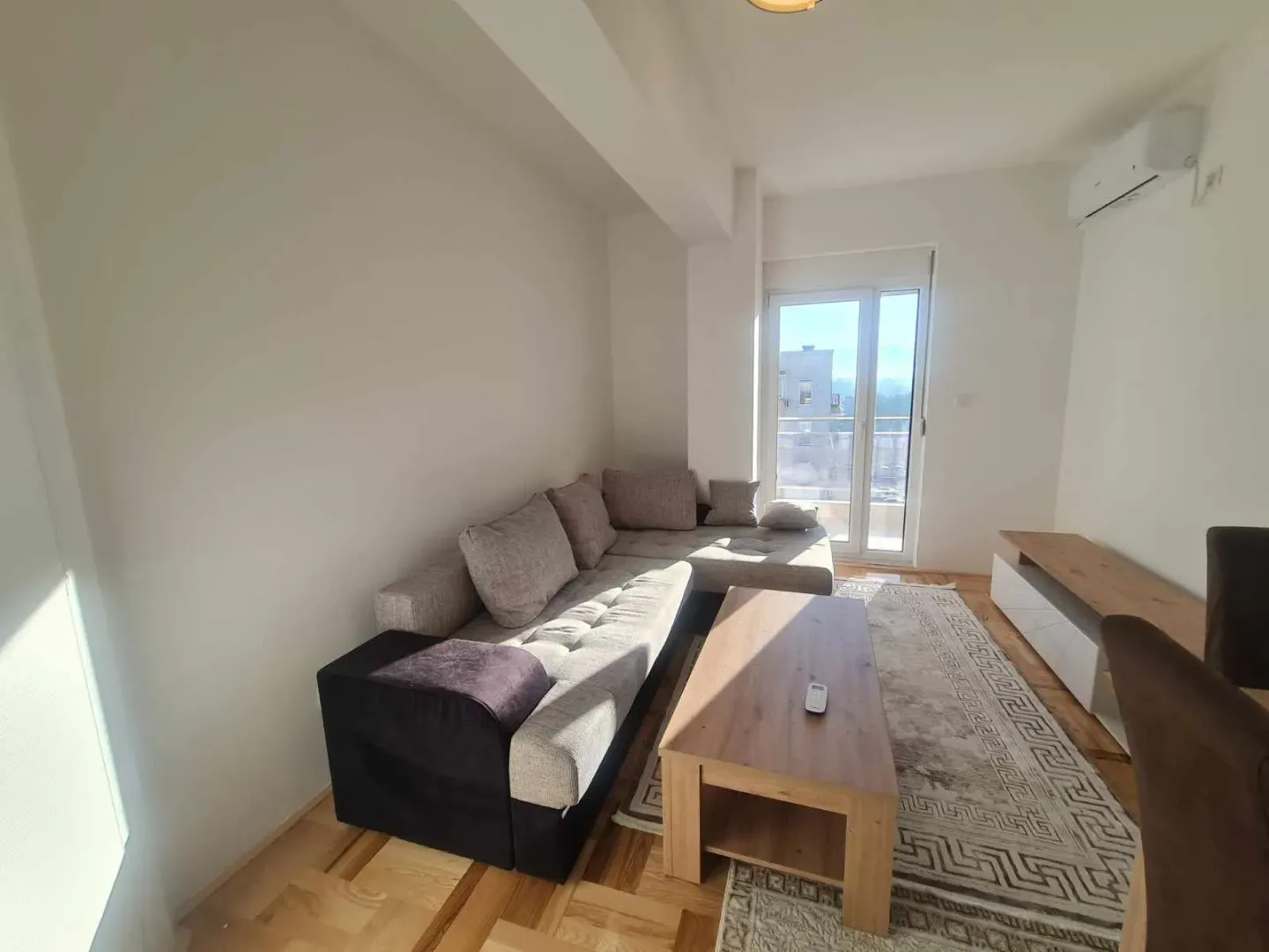 Rent, one bedroom apartment, 45m², Tuški Put, Podgorica