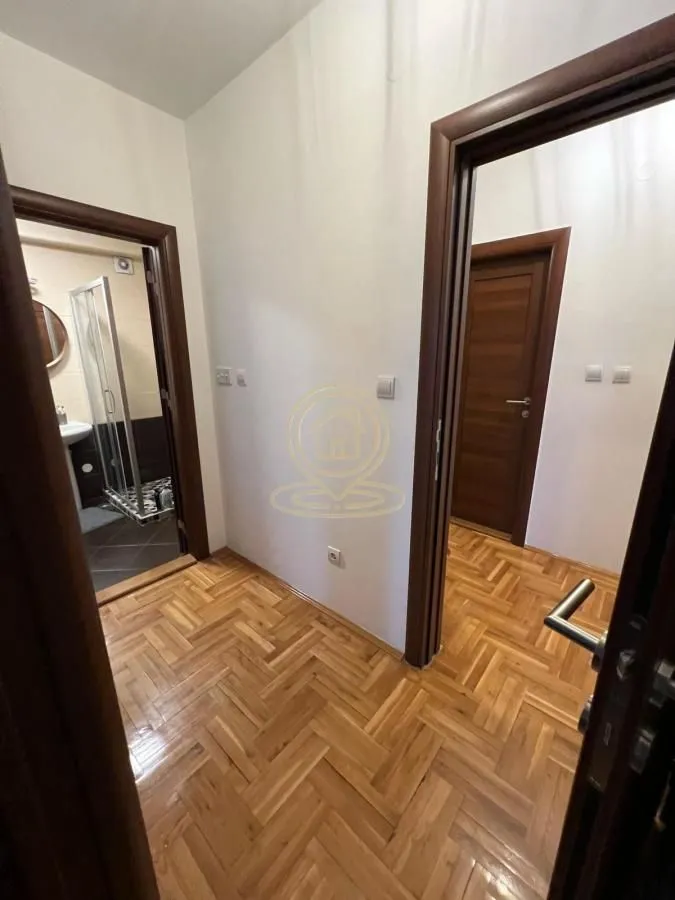 Izdavanje, trosoban stan, 80m², Marger, Niš