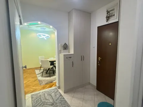 Rent, one bedroom apartment, 43m², Stari Aerodrom, Podgorica - image 5