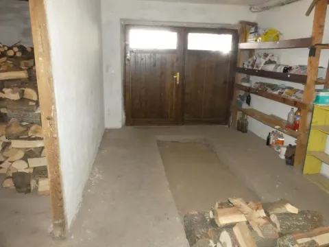 Prodaja, kuća, 340m², Levač, Jagodina - image 11