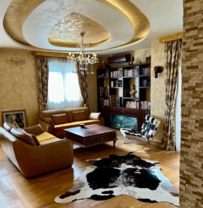 Izdavanje, trosoban stan, 98m², City Kvart, Podgorica