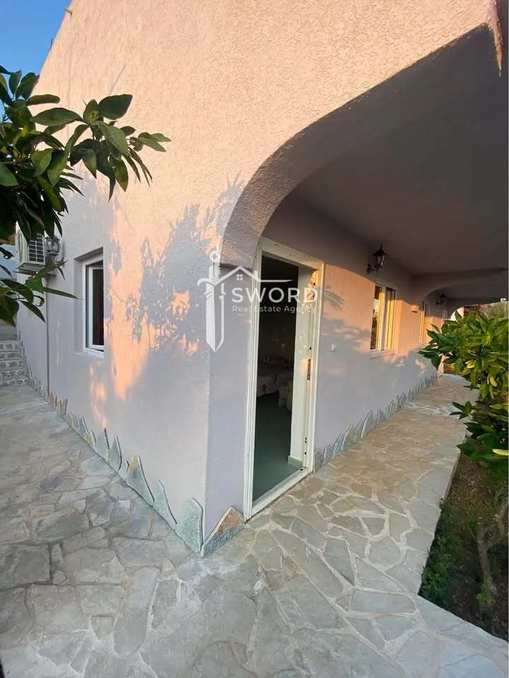 Prodaja, kuća, 170m², Dobre Vode, Bar