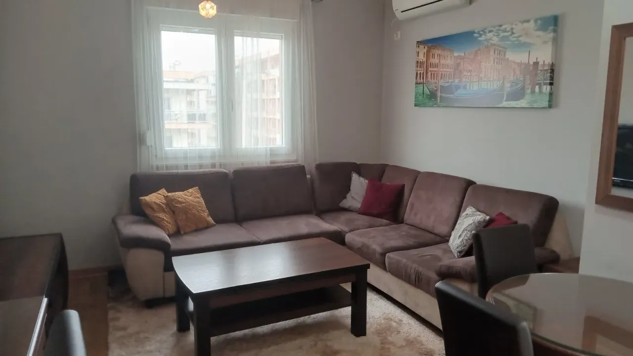 Izdavanje, stan, 42m², Podgorica, Crna Gora