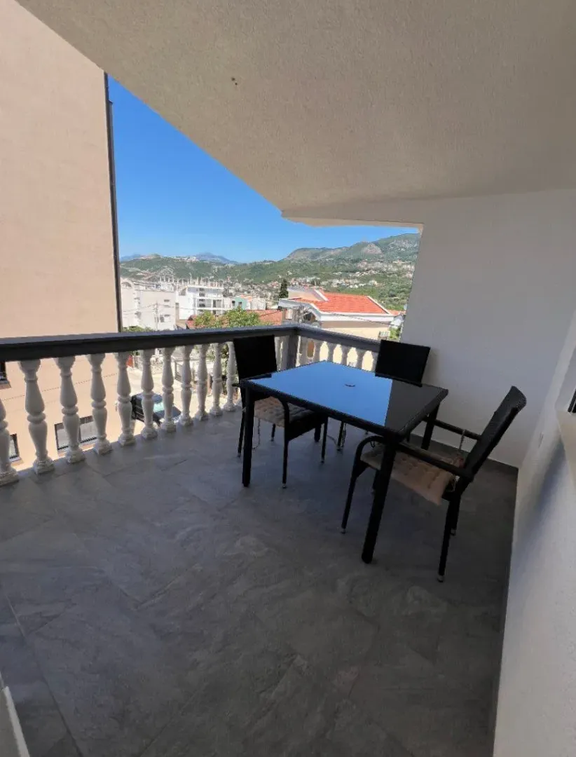 Izdavanje, stan, 70m², Dobre Vode, Bar