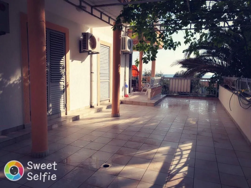 Sale, three bedroom apartment, 311m², Sveti Stefan, Budva