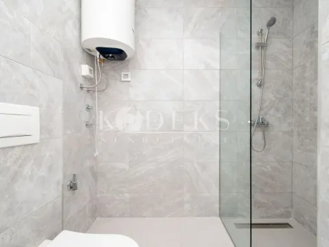 Rent, office space, 46m², Stari Aerodrom, Podgorica - image 5