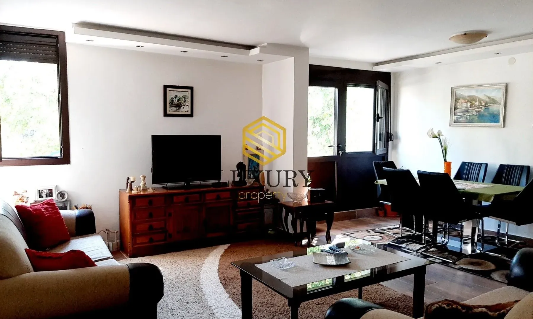 Rent, office space, 80m², Blok 5, Podgorica