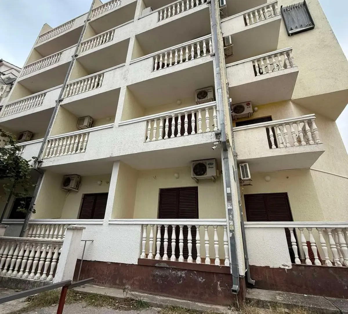 Prodaja,  poslovni prostor, 1100m2, Budva