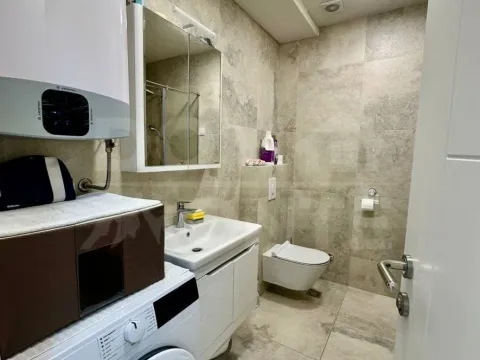 Izdavanje, dvosoban stan, 67m², Tivat, Crna Gora - image 2