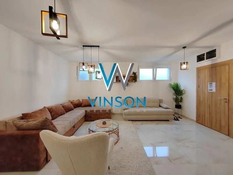 Izdavanje, trosoban stan, 100m², Petrovaradin, Novi Sad