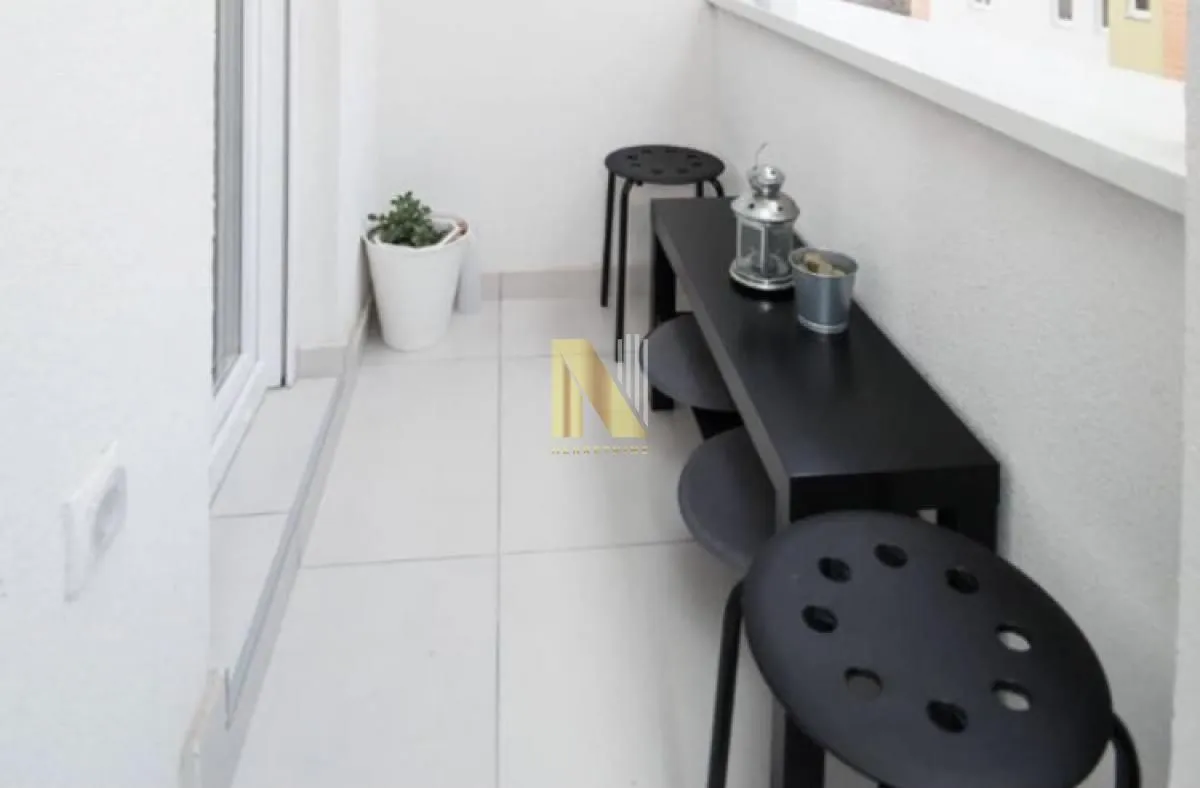 Izdavanje, jednosoban stan, 33m², Socijalno, Novi Sad Sve Podlokacije