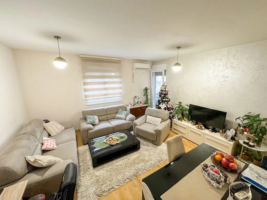Prodaja, jednosoban stan, 48m², Blok 9, Podgorica