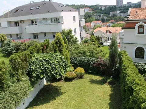 Sale, house, 200m², Savski Venac, Beograd - image 19