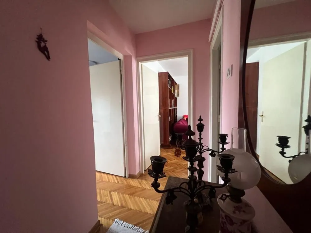 Sale, two bedroom apartment, 63m², Stari Grad, Beograd