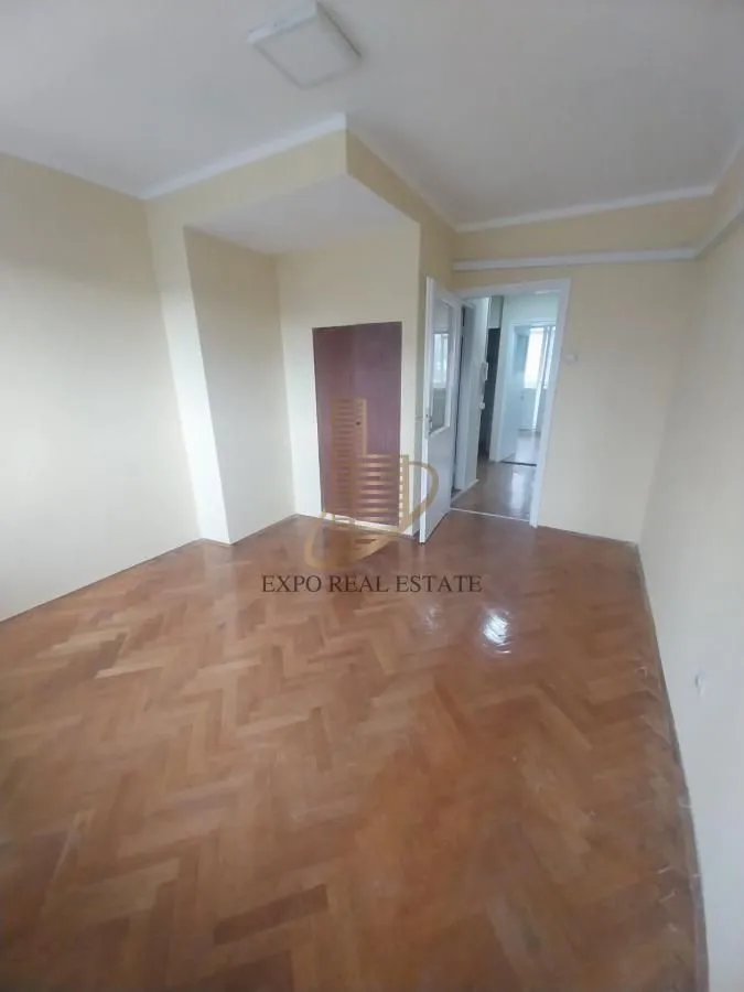 Prodaja, trosoban stan, 71m², Dušanovac, Voždovac Sve Podlokacije