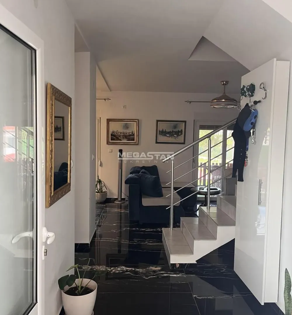 Prodaja, kuća, 145m², Ašanja, Pećinci