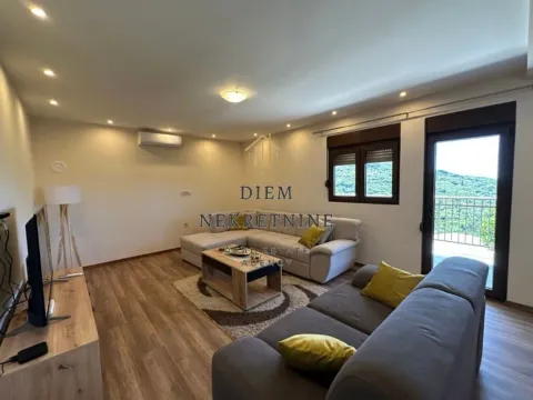 Izdavanje, kuća, 85m², Lastva Grbaljska, Kotor - image 4